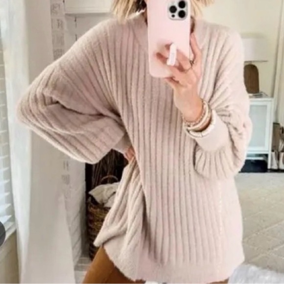 Aerie Beige Tan Buttercream Cozy Ribbed Oversized Sweater - Picture 1 of 5